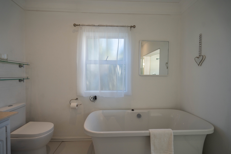 7 Bedroom Property for Sale in Royal Alfred Marina Eastern Cape